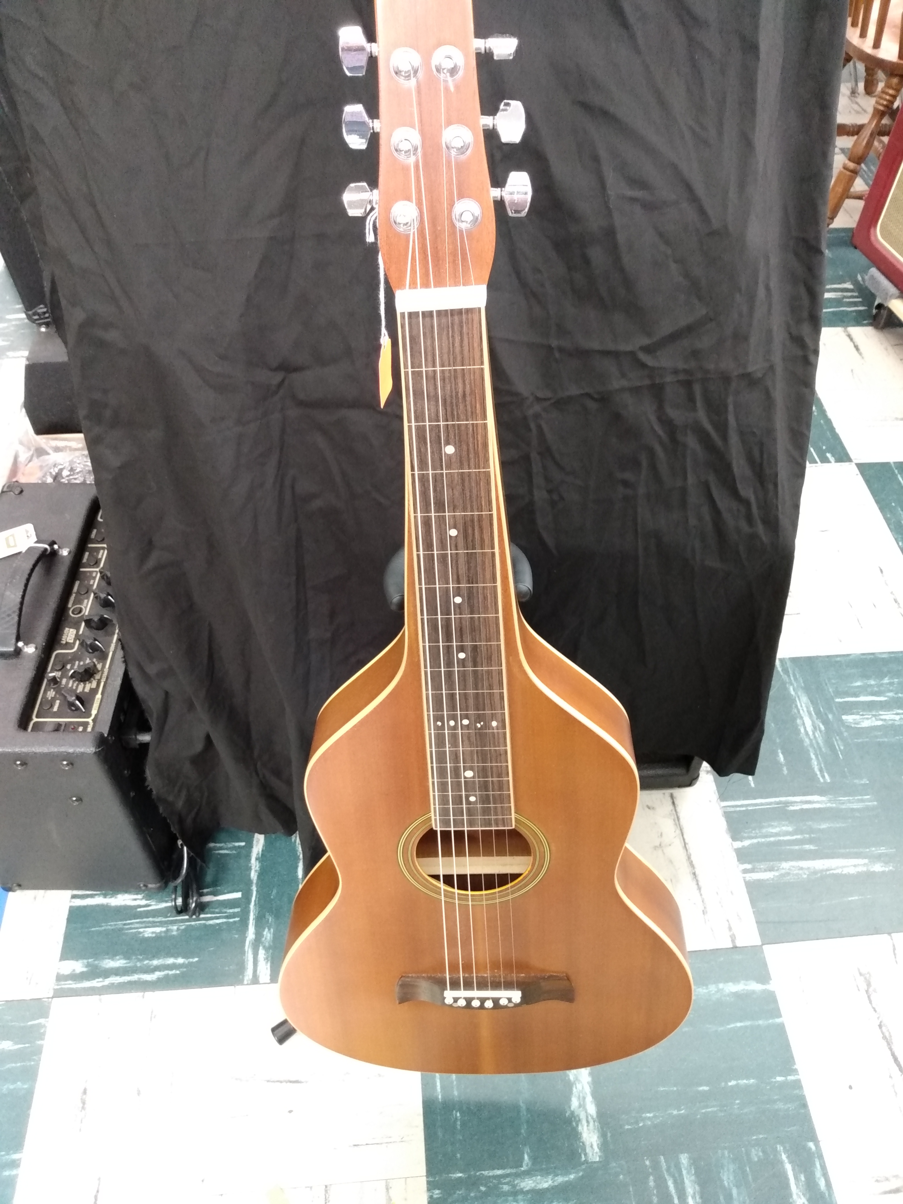 Lap Steel Pipe Resonator